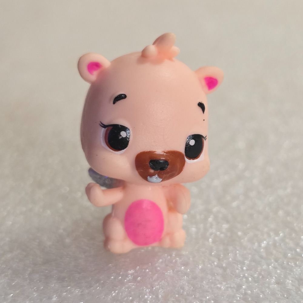 Spin Master Hatchimals CollEGGtibles Beige Beaveery Beaver Figure 1"